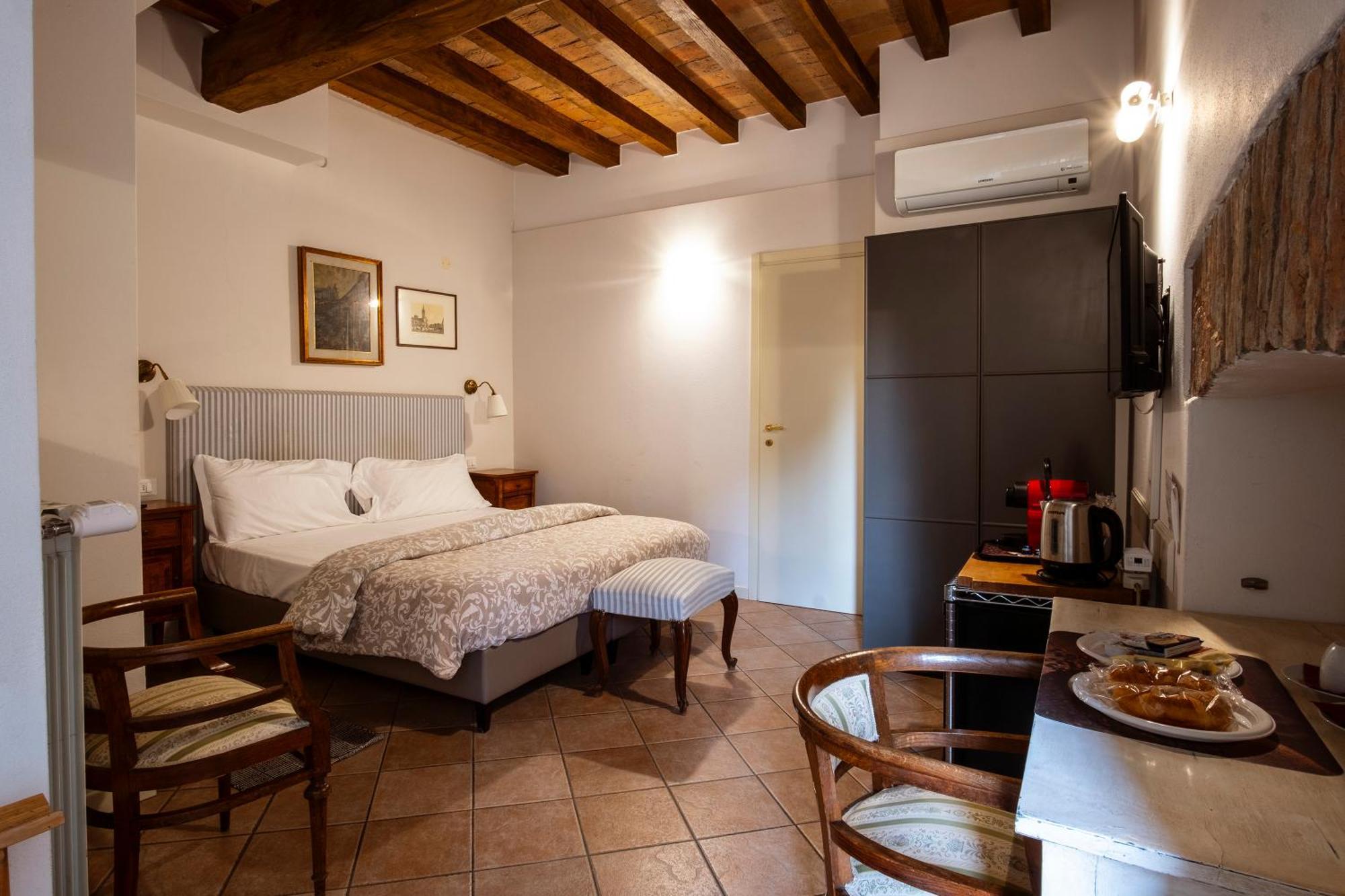 Il Cortiletto Hotel Piacenza Buitenkant foto