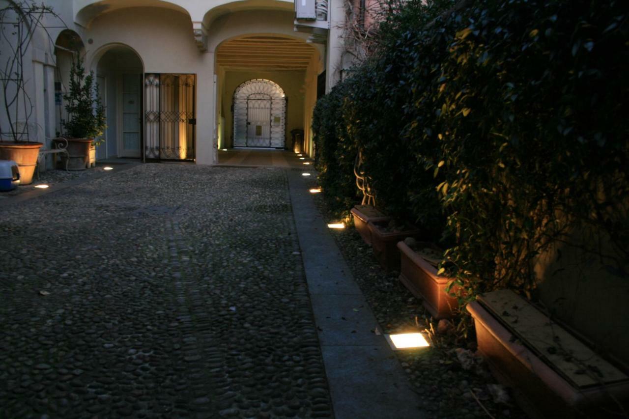 Il Cortiletto Hotel Piacenza Buitenkant foto
